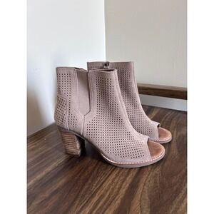 TOMS Majorca Taupe Perforated‎ Suede Peep Toe Ankle Booties Block Heel Women 5